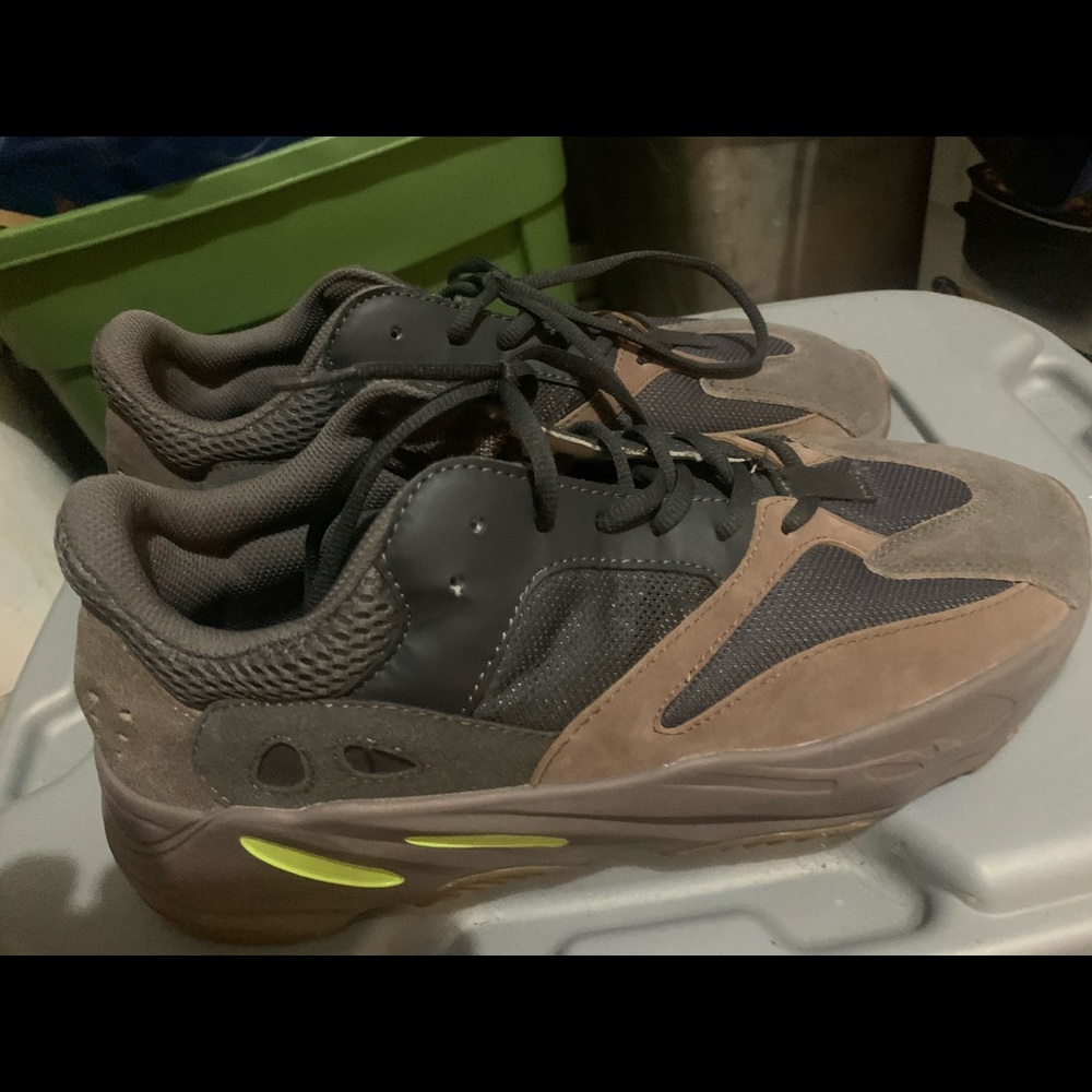 Yeezy 700